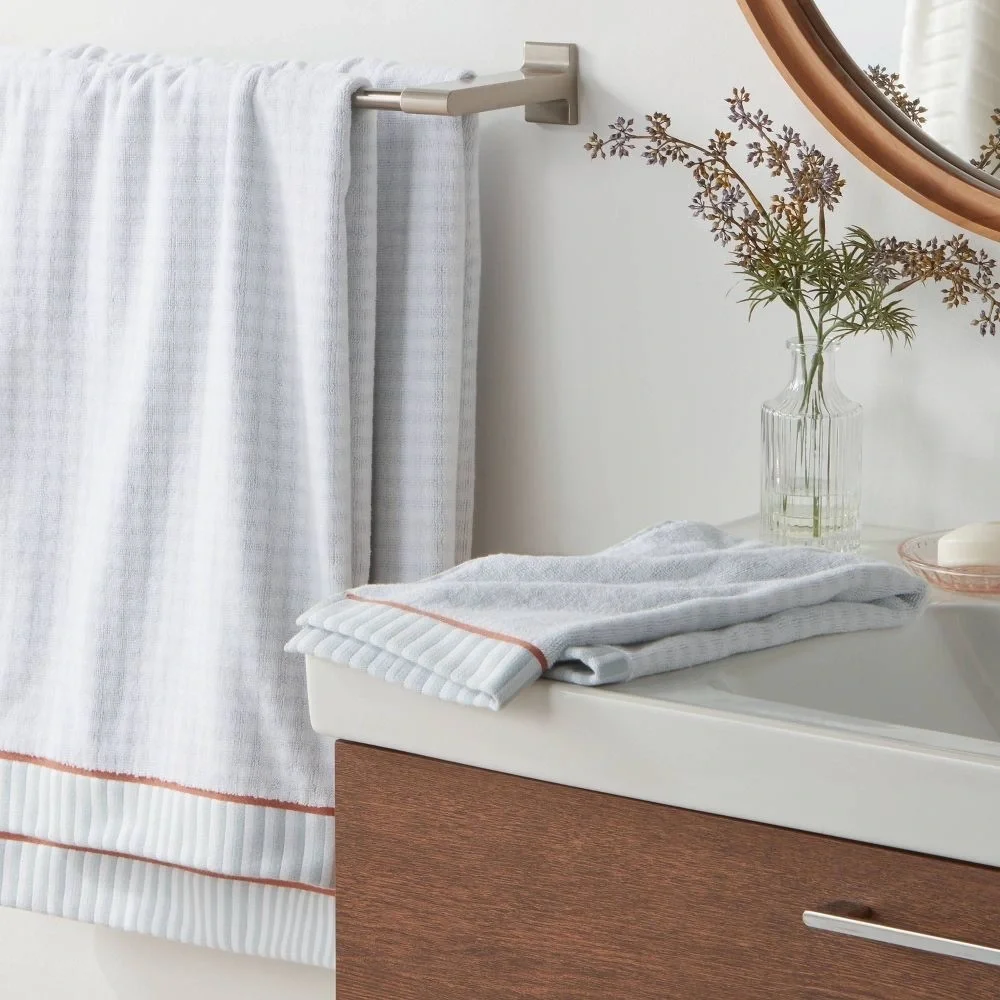 New Threshold Gingham Premium Bath Towels Set 2 Pc XL Traditional Gingham Plaid